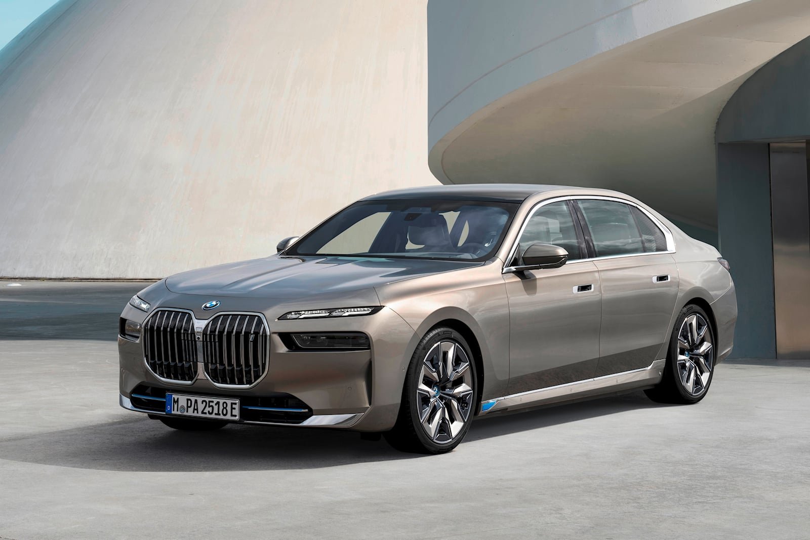 Top 10 Benefits of Luxury Sedan Cars 2026: Why They Stand Out in Today's Market