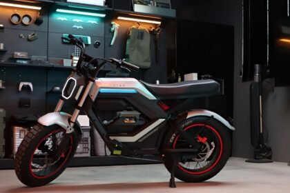 AOTOS Flux X26 E-Bike Ushers in a New Era of Smart Mobility